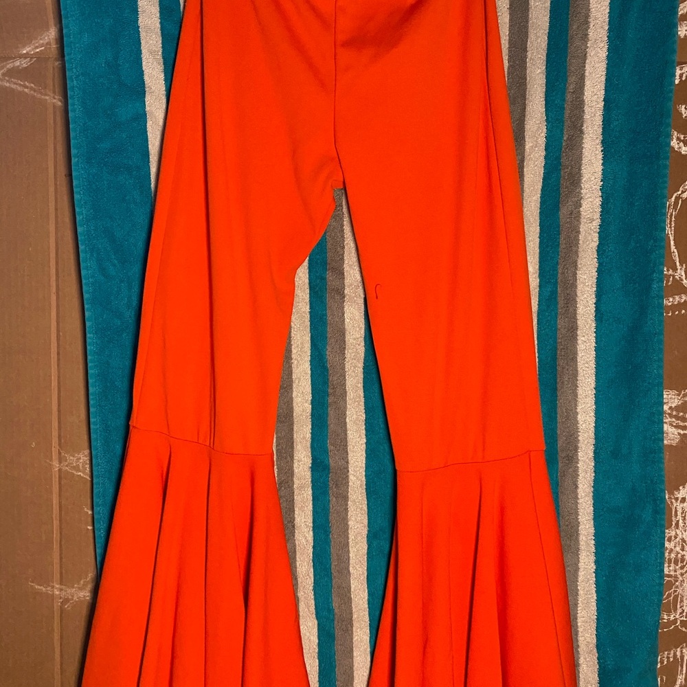 Flare pants .